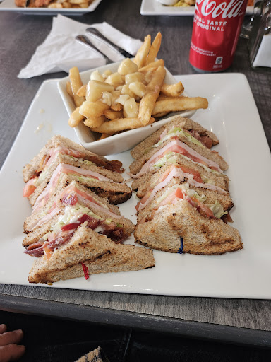 Photo of Big Bite Bistro - 1128 Concession St, Russell, ON K4R 1C8