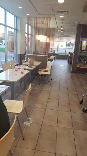 Photo of McDonald's - 1345 Bd du Sacré Coeur, Saint-Félicien, QC G8K 1C1