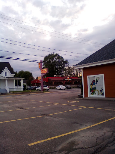 Photo of Restaurant Ô Mets Chinois - 1005 Bd du Sacré Coeur, Saint-Félicien, QC G8K 1B9