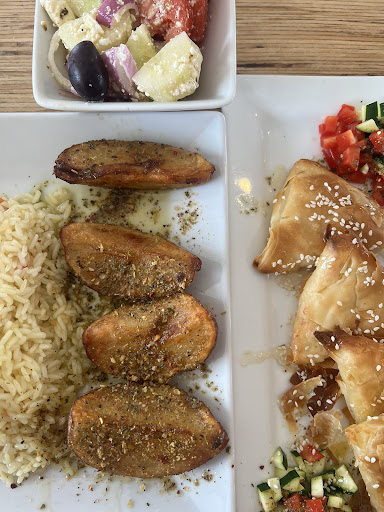 Photo of Restaurant Souvlaki 7 Prévost - 3029 Bd du Curé-Labelle unit 3, Prévost, QC J0R 1T0