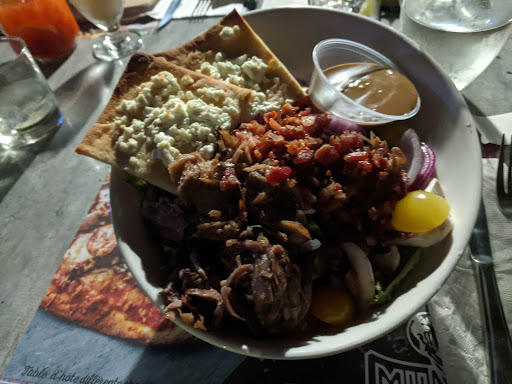 Photo of Restaurant-Bar le Mundial Saint-Raymond - 376 Rue St Joseph, Saint-Raymond, QC G3L 1J9
