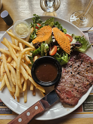 Photo of Restaurant-Bar le Mundial Saint-Raymond - 376 Rue St Joseph, Saint-Raymond, QC G3L 1J9