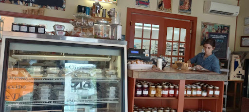 Photo of Starca - Café & Bistro - 1395 Rue St Joseph, Sainte-Adèle, QC J8B 1G5