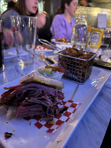 Photo of Bistro Moe's - 21 Av. de la Gare, Saint-Sauveur, QC J0R 1R0