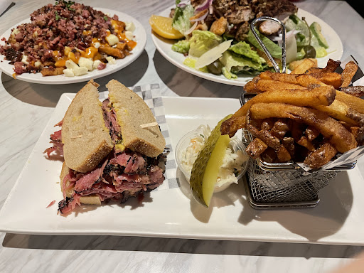 Photo of Bistro Moe's - 21 Av. de la Gare, Saint-Sauveur, QC J0R 1R0