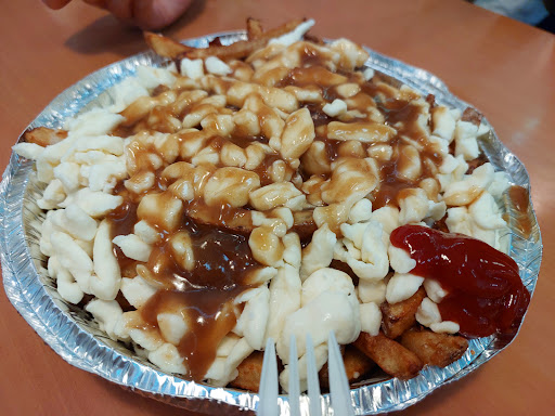 Photo of Poutine Lafleur - 92b Rue Principale E, Sainte-Agathe-des-Monts, QC J8C 1J7