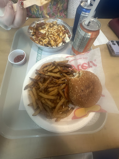 Photo of Poutine Lafleur - 92b Rue Principale E, Sainte-Agathe-des-Monts, QC J8C 1J7