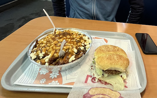 Photo of Poutine Lafleur - 92b Rue Principale E, Sainte-Agathe-des-Monts, QC J8C 1J7