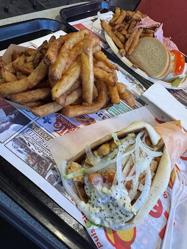 Photo of Restaurant La Belle Province - 40 Bd Norbert Morin, Sainte-Agathe-des-Monts, QC J8C 2V6