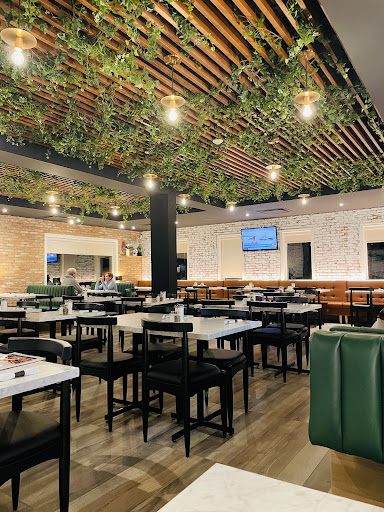 Photo of Rotisserie Salaberry Pizzeria - 295 Rue Salaberry O, Salaberry-de-Valleyfield, QC J6T 2J7