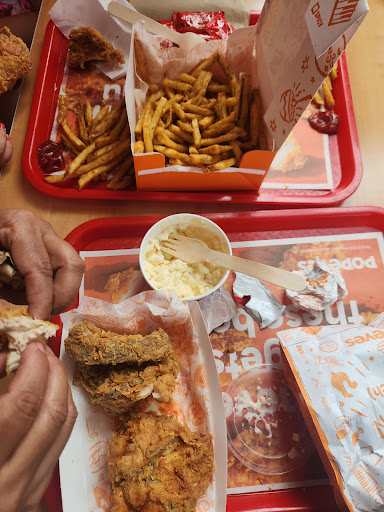 Photo of Popeyes Louisiana Kitchen - 1337 London Rd, Sarnia, ON N7S 1P6