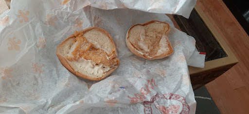 Photo of Popeyes Louisiana Kitchen - 1337 London Rd, Sarnia, ON N7S 1P6