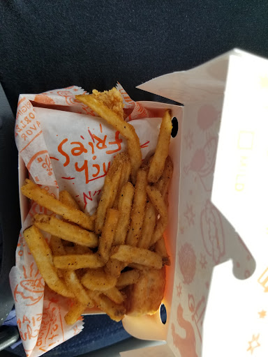 Photo of Popeyes Louisiana Kitchen - 1337 London Rd, Sarnia, ON N7S 1P6