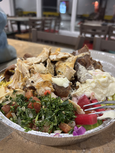 Photo of ShishTaouk St Élie - 6025 Chem. de Saint-Élie, Sherbrooke, QC J1R 0L1