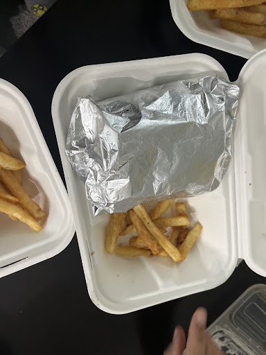 Photo of Dawat Restaurant St. Anne’s - 680 St Anne's Rd, Winnipeg, MB R2N 3M6