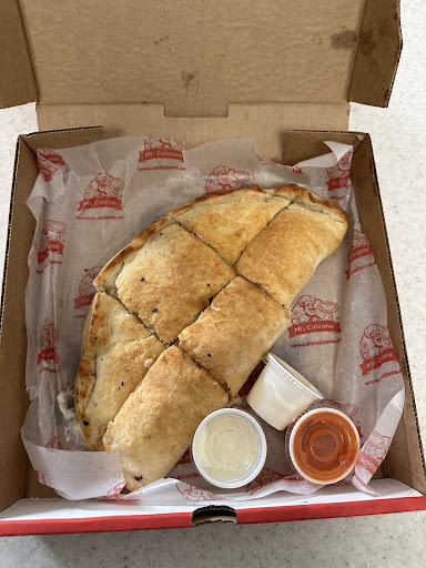Photo of Mr. Calzone - 749 Ellice Ave, Winnipeg, MB R3G 0B5