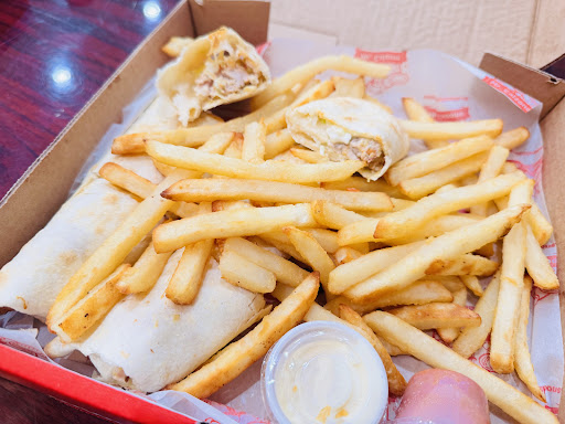 Photo of Mr. Calzone - 749 Ellice Ave, Winnipeg, MB R3G 0B5