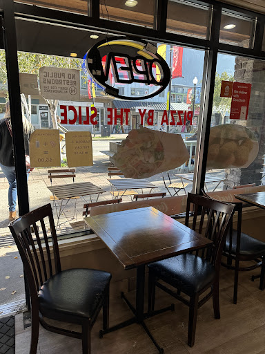 Photo of Pizzalicious Donair shop - 38163 Cleveland Ave, Squamish, BC V8B 0A1