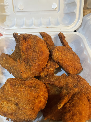 Photo of Mags99 Fried Chicken and Mexican Cantina - 1257 Commercial Way #5, Squamish, BC V8B 0Z4