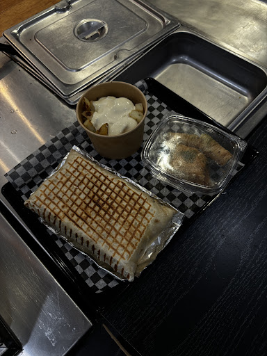Photo of Restaurant Ayour - 833 Rue Saint-Joseph E, Québec, QC G1K 3C8