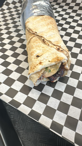 Photo of Le Zouz - 6648 Rue Saint-Georges, Lévis, QC G6V 4H3