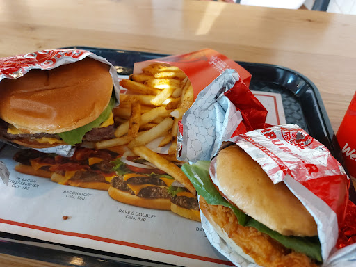 Photo of Wendy's - 6200 46 Ave, Taber, AB T1G 2B1