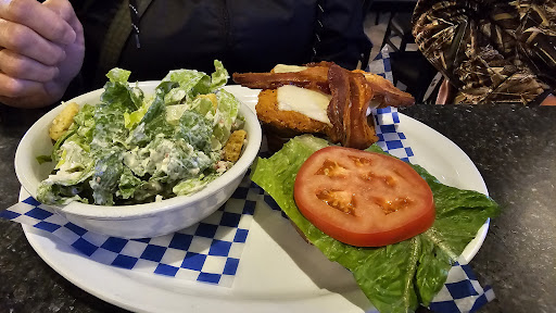 Photo of Oilmen's Club Taphouse & Grill - 5335 48 Ave, Taber, AB T1G 1S7