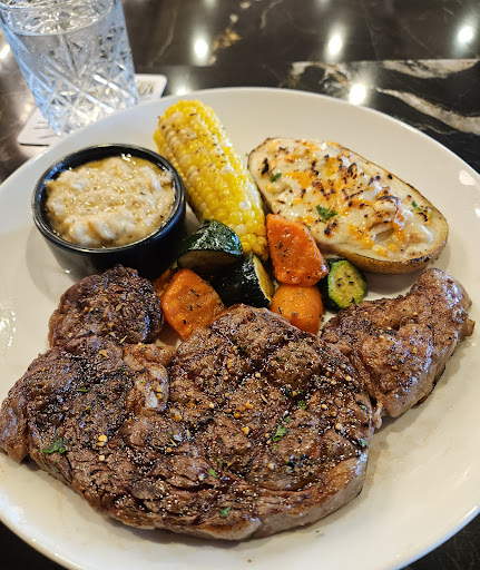 Photo of Oilmen's Club Taphouse & Grill - 5335 48 Ave, Taber, AB T1G 1S7