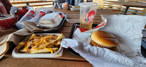 Photo of Wendy's - 964 Jones Rd, Midland, ON L4R 4K3