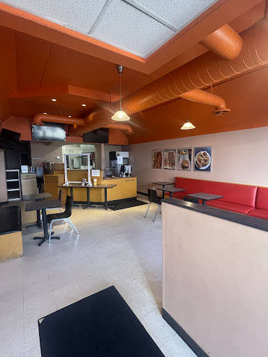 Photo of Niagara Fish N' Burger - 13207 Lundy's Ln, Niagara Falls, ON L2E 6S4