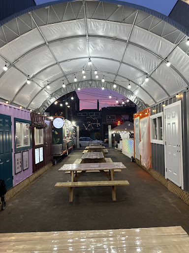 Photo of Nashmi - 615 Queen St W, Toronto, ON M5V 2B7