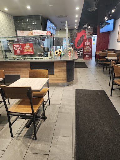 Photo of Osmow's Sheppard & Weston Road - 2277 Sheppard Ave W Unit 3, Toronto, ON M9M 0B3