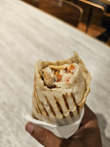 Photo of Osmow's Shawarma - 3210 Lake Shore Blvd W Unit A, Etobicoke, ON M8V 1L9