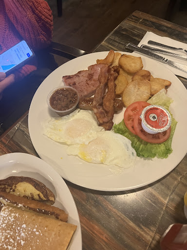 Photo of Restaurant Maman Fournier - 3125 Bd des Récollets, Trois-Rivières, QC G9A 6M1