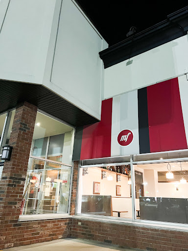 Photo of Restaurant Maman Fournier - 3125 Bd des Récollets, Trois-Rivières, QC G9A 6M1