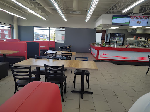 Photo of Amir - 366 Blvd. des Bois Francs S, Victoriaville, QC G6P 4T1