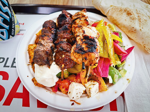 Photo of Amir - 366 Blvd. des Bois Francs S, Victoriaville, QC G6P 4T1