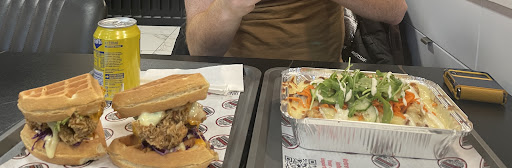 Photo of Restaurant Kapsalon - 3855 Bd Décarie, Montréal, QC H4A 3J6