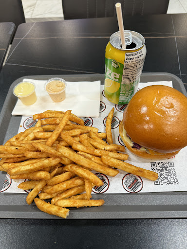 Photo of Restaurant Kapsalon - 3855 Bd Décarie, Montréal, QC H4A 3J6
