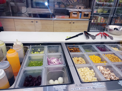 Photo of Pizza Pita Prime - 5345 Rue Vézina, Montréal, QC H3X 4A8