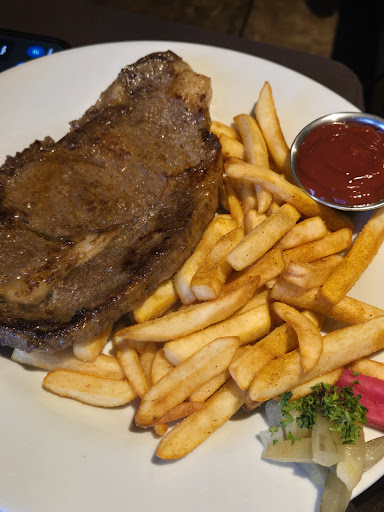 Photo of Eddy's Mediterranean Bistro - 420 Tecumseh Rd E, Windsor, ON N8X 2R6