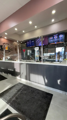 Photo of Yalla Nakol - 4112 Walker Rd, Windsor, ON N8W 3T5