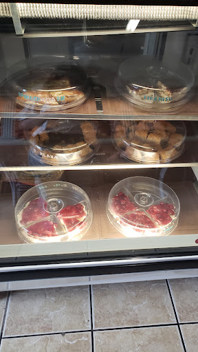 Photo of La Pita - 2055 Sandwich W Pkwy Unit400, Windsor, ON N9H 2M8