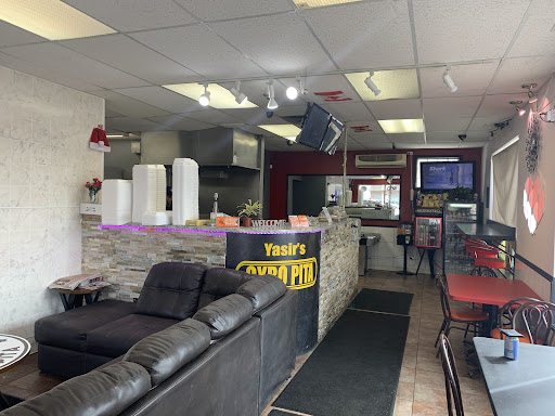Photo of Yasir's Gyro Pita - 1401 Wyandotte St E, Windsor, ON N9A 3L1