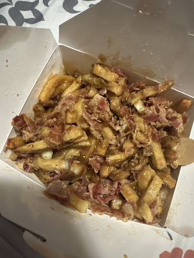 Photo of Smoke's Poutinerie - 131 Albert St, Winnipeg, MB R3B 1G6