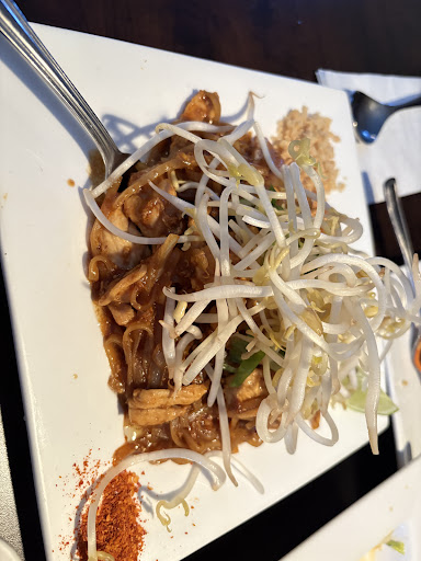 Photo of Shaba Thai Cuisine - 561 Portage Ave, Winnipeg, MB R3B 2G2