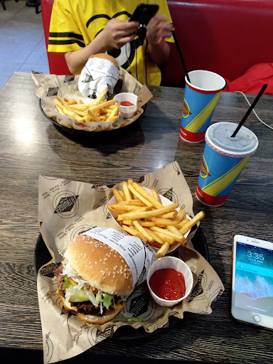 Photo of Fatburger Yellowknife - 100 Borden Dr Unit #1, Yellowknife, NT X1A 3W1