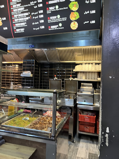 Photo of Shawarma Marina مطعم سوري”، “مطعم عربي”، “شاورما في هامبورغ” - Wandsbeker Chaussee 29, 22089 Hamburg, Germany