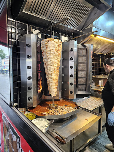 Photo of Shawarma Marina مطعم سوري”، “مطعم عربي”، “شاورما في هامبورغ” - Wandsbeker Chaussee 29, 22089 Hamburg, Germany
