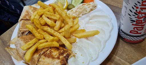 Photo of Shawarma Marina مطعم سوري”، “مطعم عربي”، “شاورما في هامبورغ” - Wandsbeker Chaussee 29, 22089 Hamburg, Germany